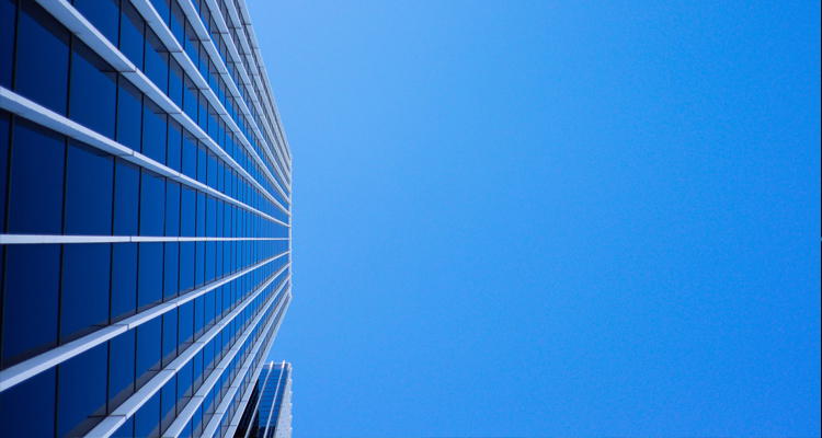 Aislamiento de ventanas con láminas solares para mejorar la eficiencia energética